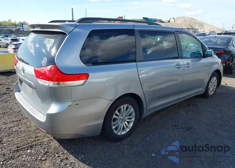 2012 Toyota Sienna Xle V6 8 Passenger from USA, damaged, VIN 5TDYK3DCXCS235154